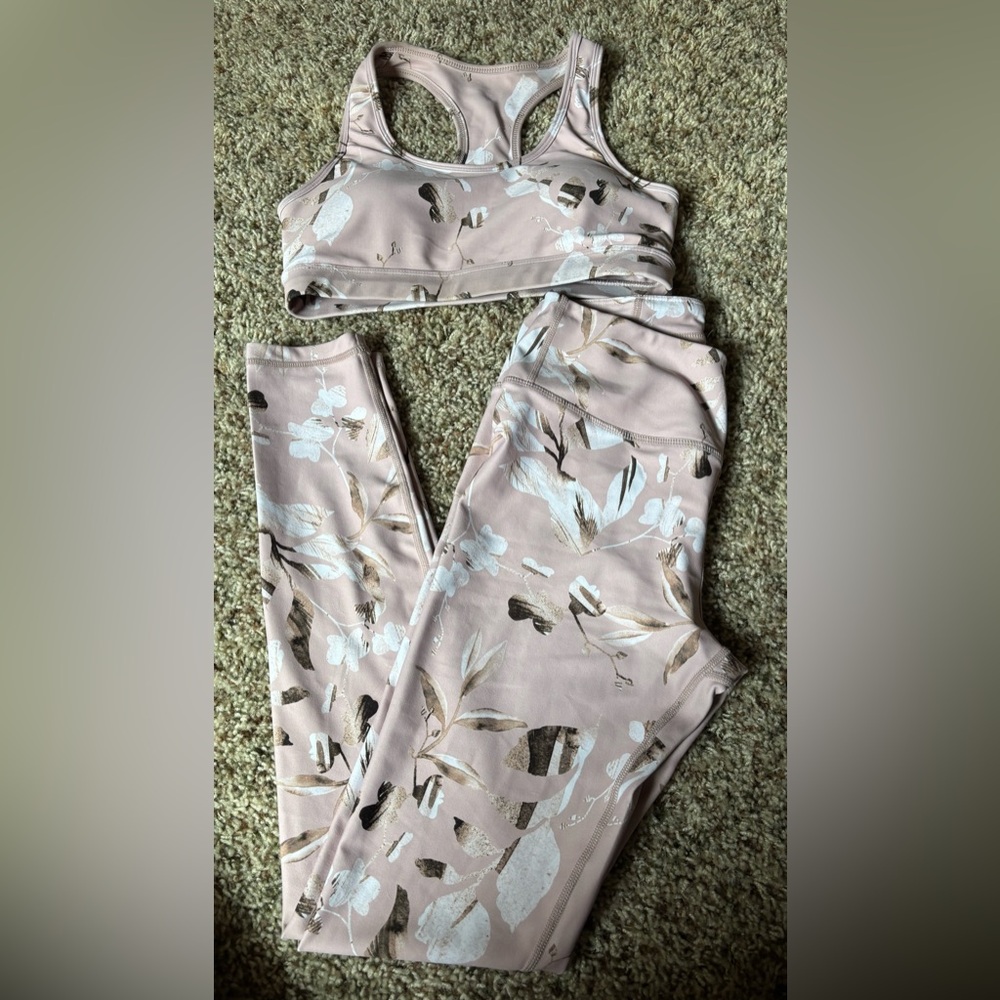 Women’s 2 piece Allfenix sports bra & legging outfit